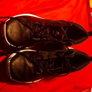 Under Armour Running Shoes; Size M 8, W 9.5